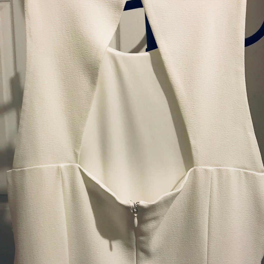Dress - Picture 4 of 7